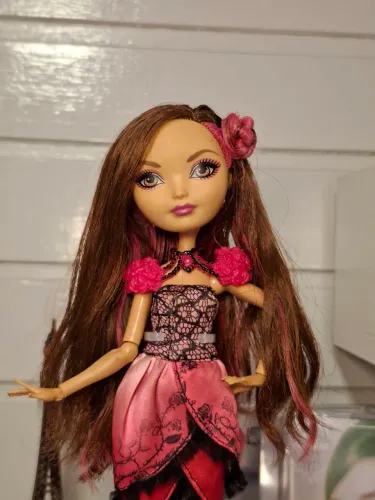 boneca briar beauty básica w2