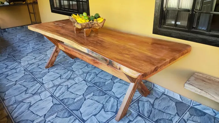 Mesa Rústica de Sucupira de 2,5m x 80cm