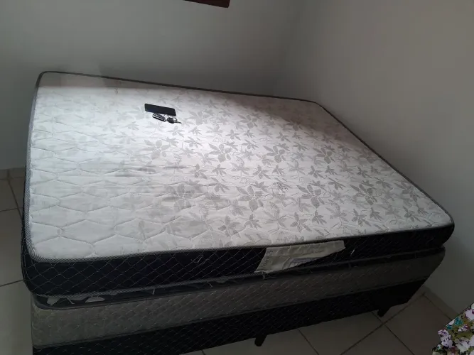 Cama box e colchão