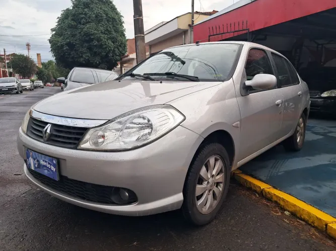 Renault Symbol Expression Hi-flex 1.6 16V 4P 2011