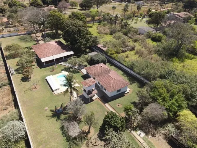 Excelente Chácara 4.800m² c/ Piscina e Casa Sede - Setor Marajoara (Luziânia)