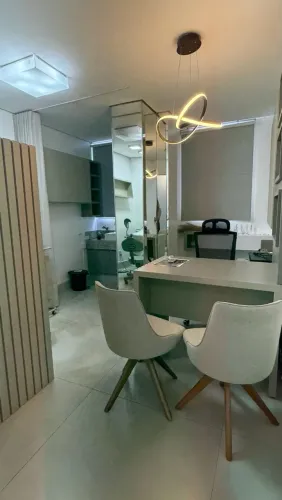 CONSULTÓRIO / SALA NO MEDICAL CENTER ? MOBILIADO