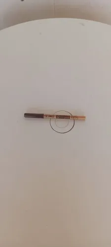 Lápis para sobrancelhas