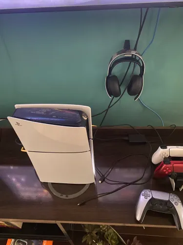 PlayStation 5 na garantia vendo ou troco leiam