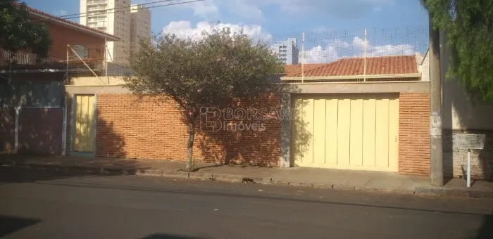Venda de Casas / Padrão na cidade de Araraquara