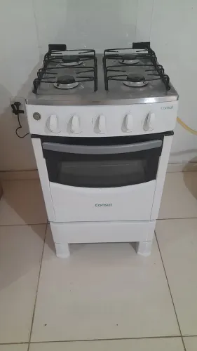 Fogão consul, usado mas funcionando. Entrego.