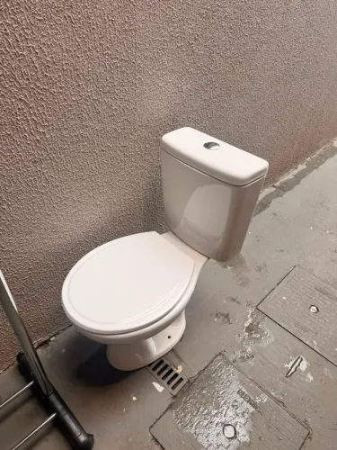 Vaso sanitário com caixa acoplada