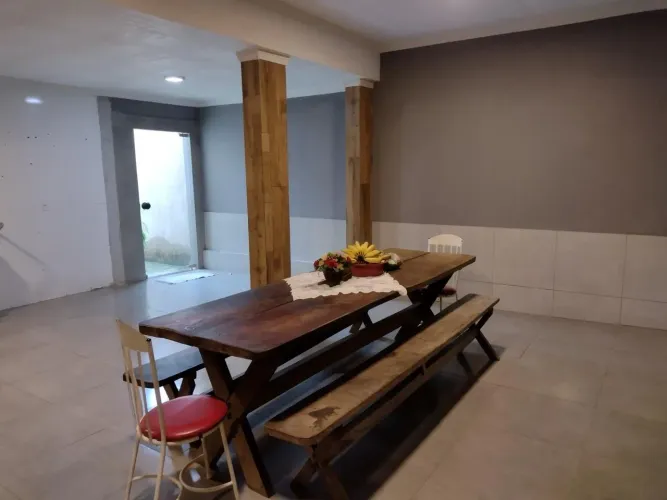 OPORTUNIDADE DE NEGÓCIO! CASA À VENDA em Nerópolis !