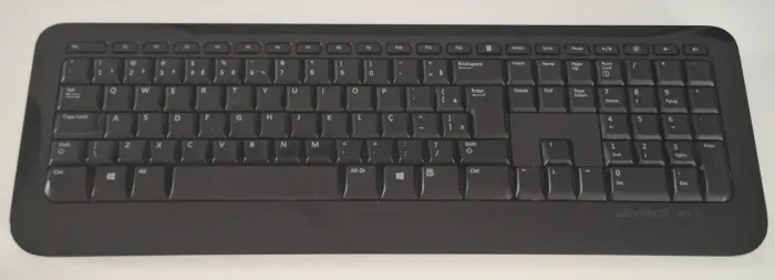 Teclado ABNT2 sem fio Microsoft Wireless 200 USB + Receptor