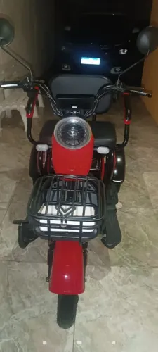Triciclo elétrico