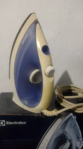Ferro de passar a vapor Philips Walita
