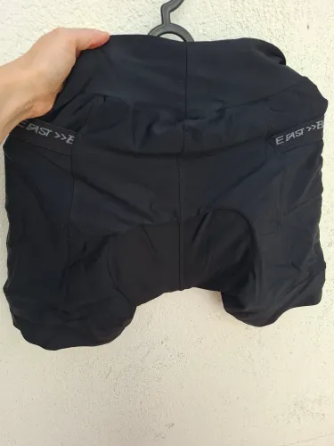 VENDO ROUPAS PARA CICLISMO - ÓTIMO ESTADO!