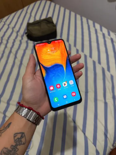 Samsung A20