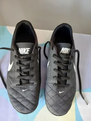 Chuteira Nike seminova tam 38
