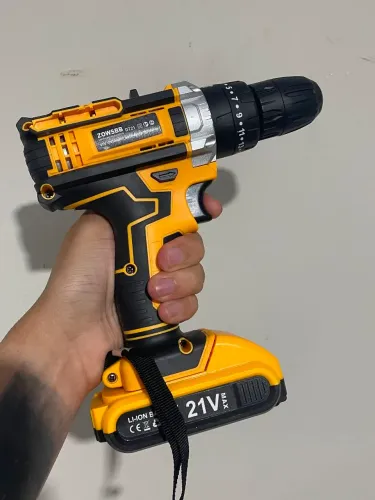 Kit Furadeira e Parafusadeira Recarregável 21V com Maleta e 2 Baterias