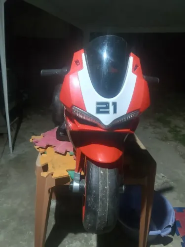 Vende-se Moto eletrica infantil