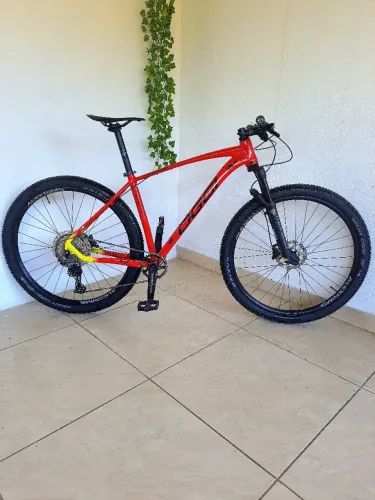 Bicicleta Aro 29 OGGI 7.3 BOOST - DEORE 1X12V - Vendo ou Troco 