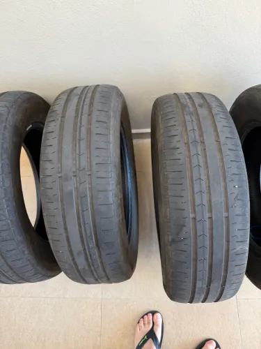Pneus 185/65/15 continental