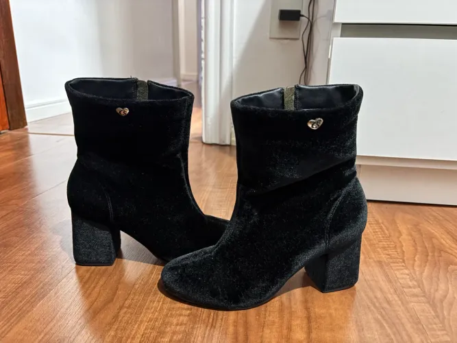 Bota carmen steffens 
