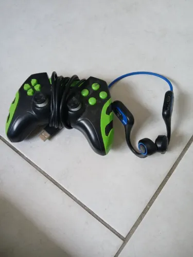 Kit Gamer/Esporte: Controle PC/PS3 + Fone de Ouvido Sem Fio