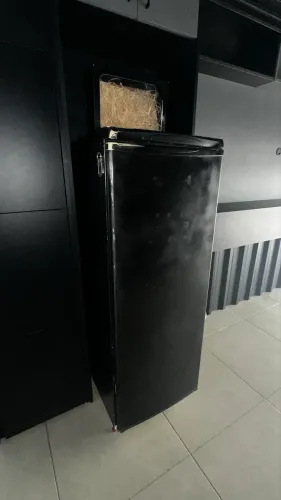 Vendo Geladeira ou troco por Frigobar+volta