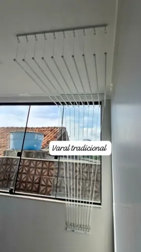 Varal de teto