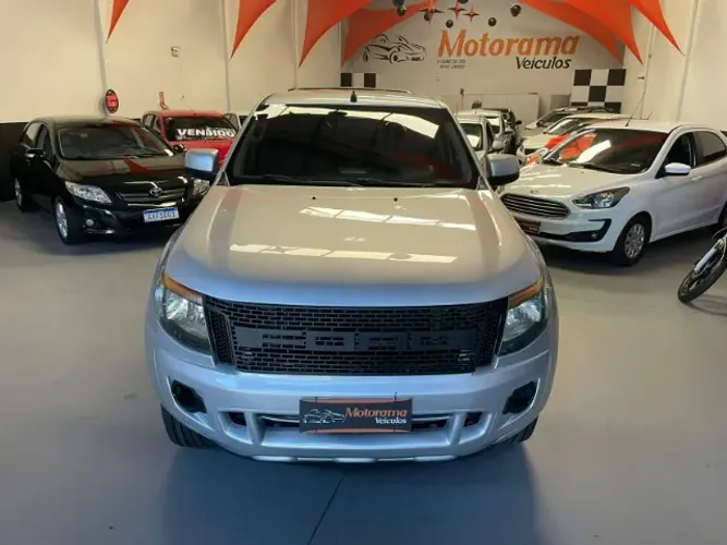 Ford Ranger XLS 2.5 16V 4X2 CD Flex 2013