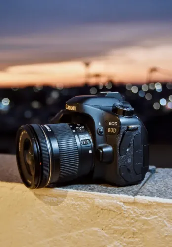 Câmera Dslr Canon 80D + 10 18mm + Disparador remoto - Kit Fotografia de arquitetura