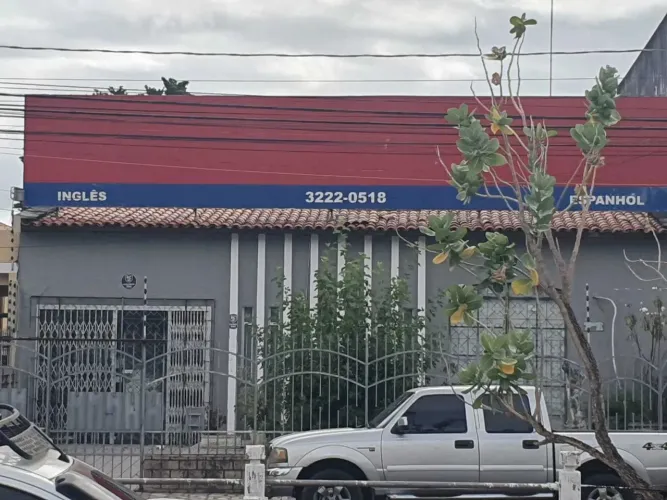 Ponto Comercial próximo à Av. Barão de Maruim - 205923 [11738]