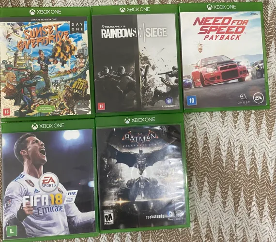 Vendo ou troco Jogos XBOX ONE em mídia.