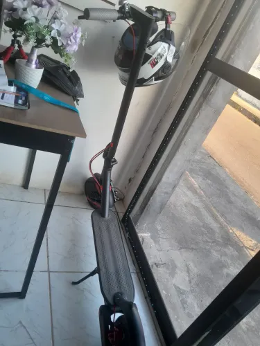 Vendo patinete eletrico com amortecedor