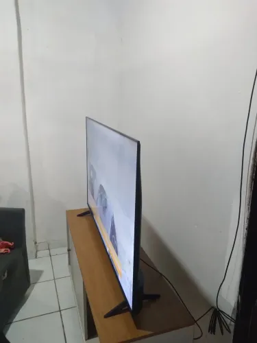 Tv smarte 50 polegada semp toshiba , com 3 meses de uso