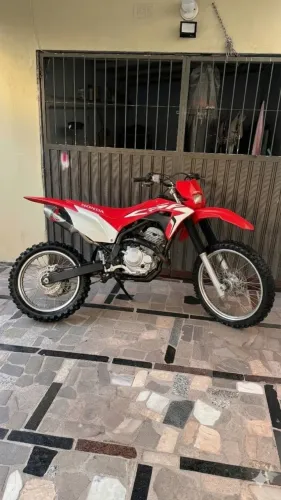 Crf 250 pouco rodada