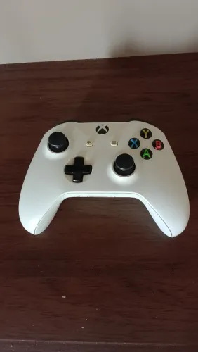 Controle Xbox One VALOR NEGOCIÁVEL (estado de novo)