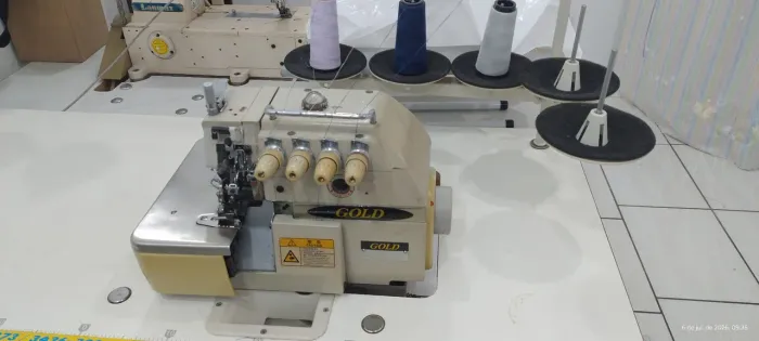 Máquina de costura