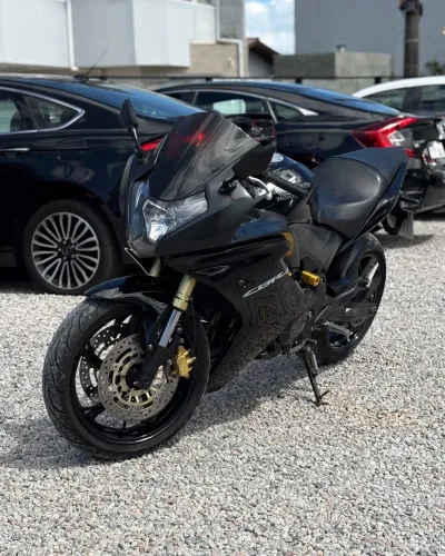 CBR 600 F