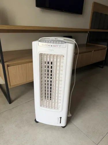 Climatizador de Ar 7,5L Elgin Seminovo
