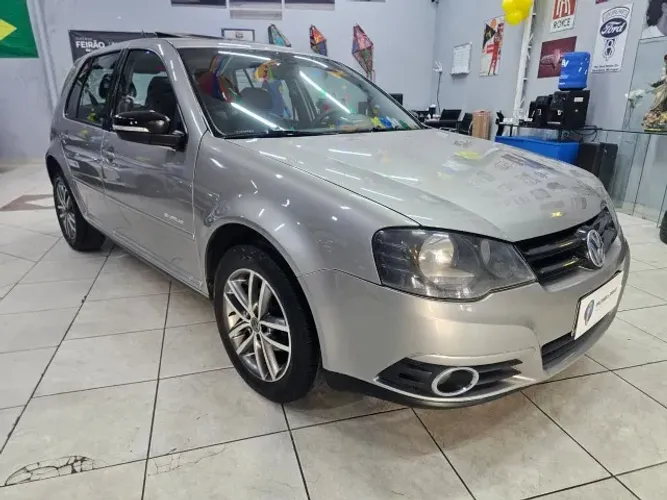 Volkswagen Golf Sportline 1.6 MI Total Flex 8V 4P 2013