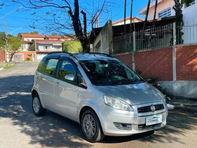 Fiat Idea Attractive 1.4 Fire Flex 8V 5P 2013