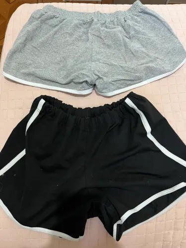 2 Shorts Femininos Molinhos - Ótimo Estado - R$25