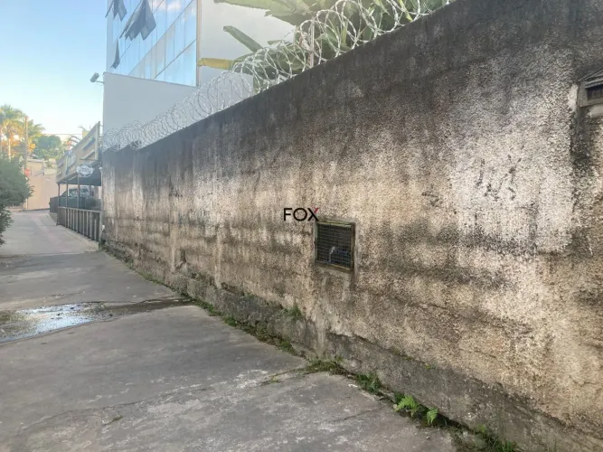 Lote / Terreno com 3 quartos à venda em Belo Horizonte