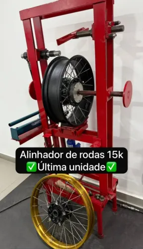 Máquina de desenpeno..