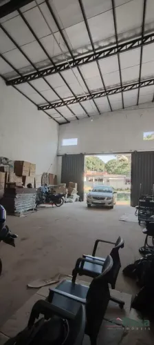 Barracão, localização central para Distribuidor, Araés, Cuiabá