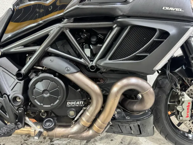 DUCATI DIAVEL CROMO 1200 ANO 2013 TROCO FINANCIO 