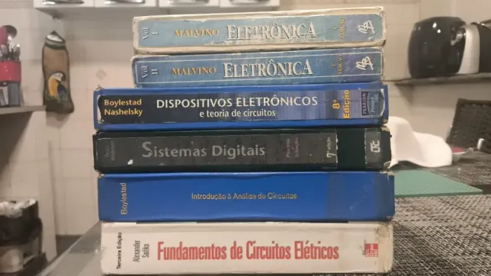Livros de Engenharia Boylestad Tocci Sadiku