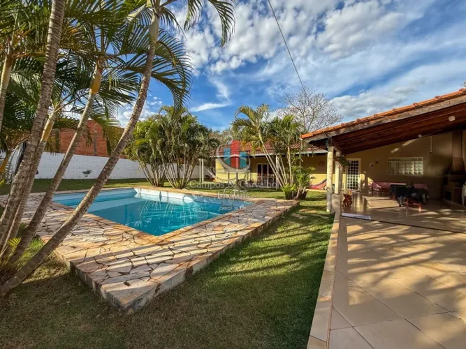 Chácara à venda no Condomínio Portal dos Ipês em Ribeirão Preto | 1.194 m² de terreno, pis