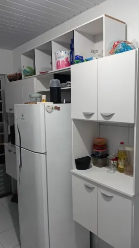Vendo conjunto de armário de cozinha 5 peças. Não faço entrega e nem montagem.