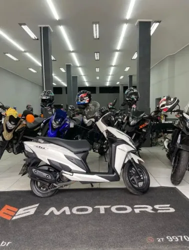 Oportunidade!! Elite 2025 3.548Km! Financiamento até 48X // cartões até 24X