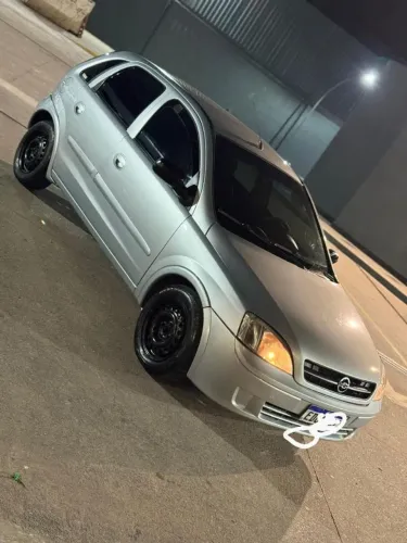 Chevrolet Corsa Hat. Premium 1.4 8V Econoflex 5P 2009