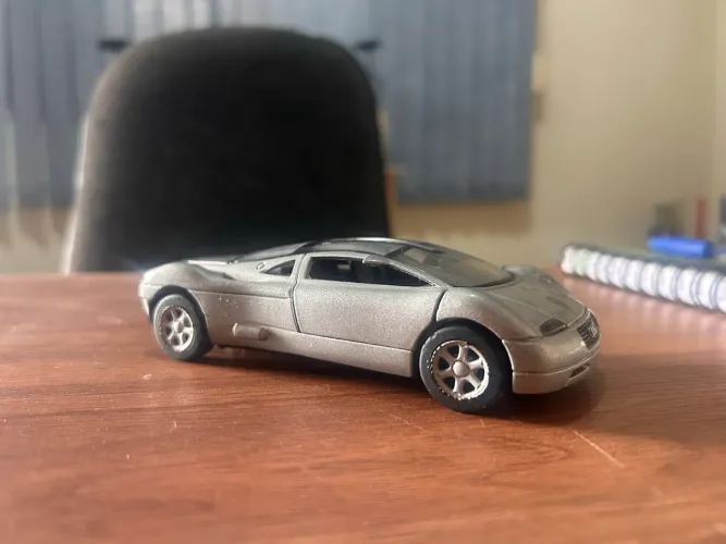 Miniatura colecionável Audi TT ANO 1997 1/32